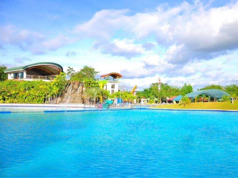 Club Manila East Taytay Apartman Kültér fotó