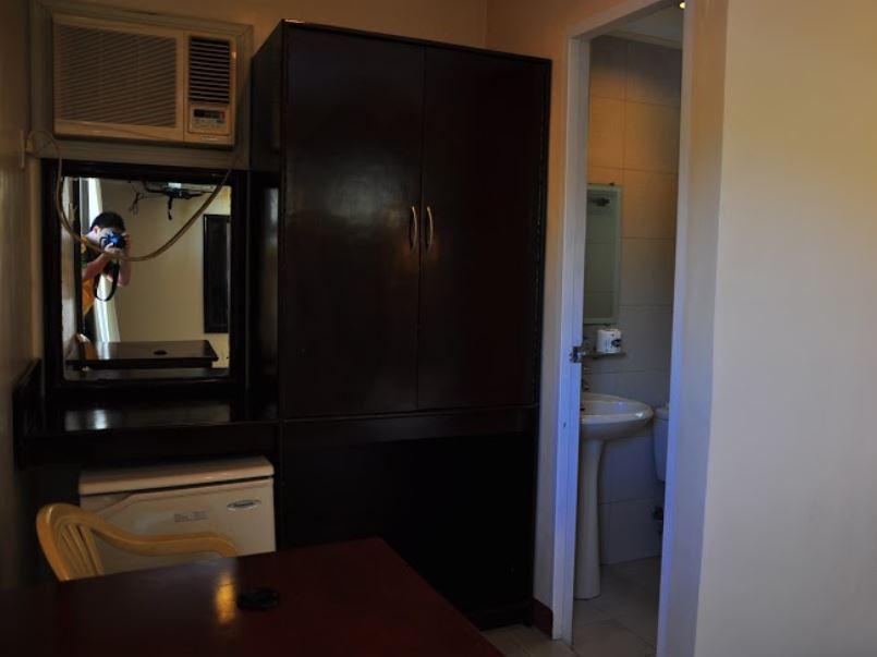 Club Manila East Taytay Apartman Kültér fotó